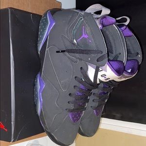 Retro Jordan “Ray Allen” 7s